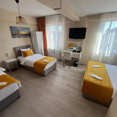 Hotel Maca *