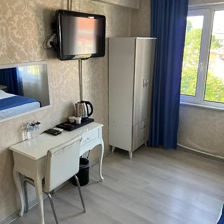 Maca Hotel